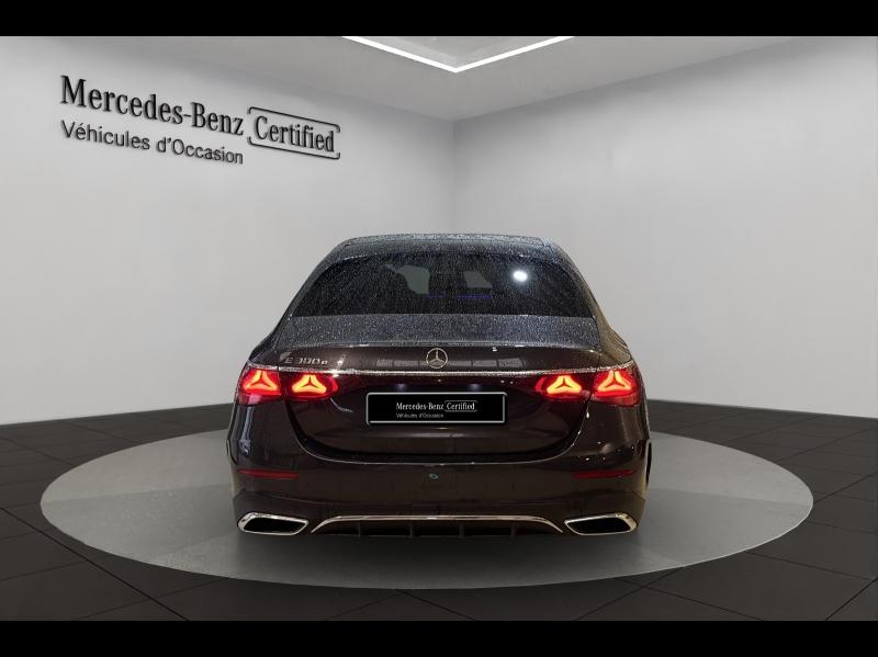 Image MERCEDES-BENZ Classe E 300 e 204+129ch AMG Line 9G-Tronic
