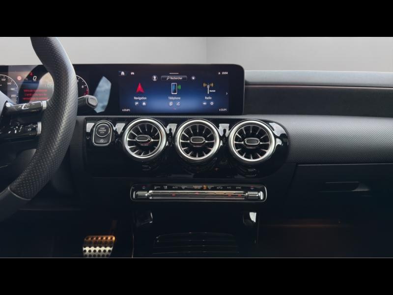 Image MERCEDES-BENZ Classe A 200 163ch AMG Line 7G-DCT