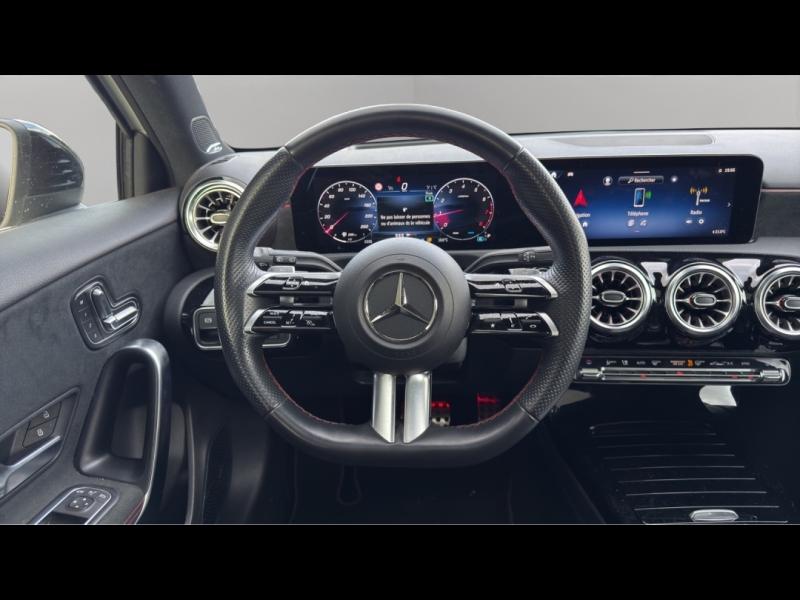 Image MERCEDES-BENZ Classe A 200 163ch AMG Line 7G-DCT