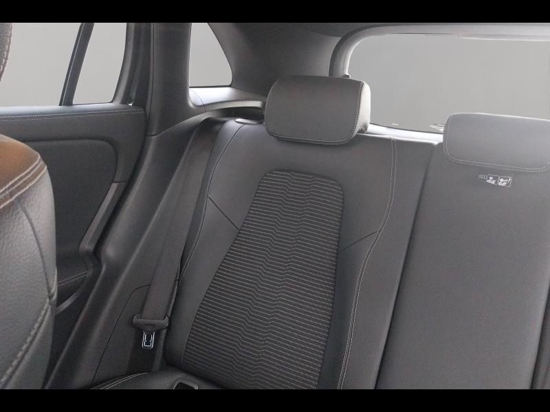 Image MERCEDES-BENZ GLA 200 d 150ch Progressive Line 8G-DCT