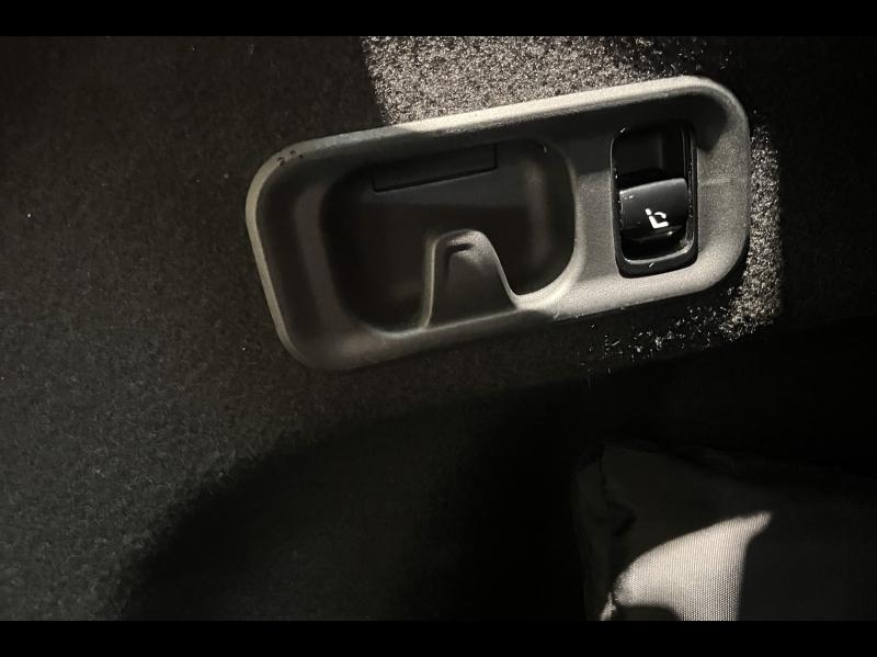 Image MERCEDES-BENZ Classe E 300 e 204+129ch AMG Line 9G-Tronic