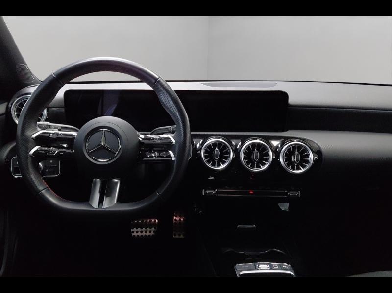 Image MERCEDES-BENZ Classe A 180 d 116ch AMG Line 8G-DCT