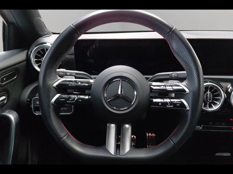 Image MERCEDES-BENZ Classe A 180 d 116ch AMG Line 8G-DCT