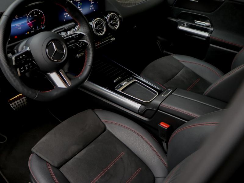 Image MERCEDES-BENZ GLA 200 d 150ch AMG Line 8G-DCT