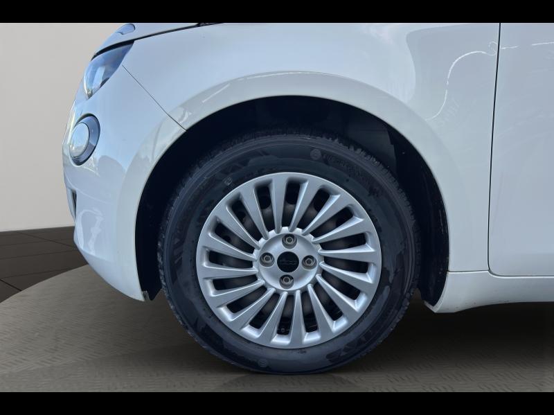 Image FIAT 500 e 95ch Action