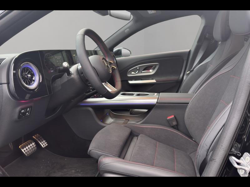 Image MERCEDES-BENZ CLA 200 183ch AMG Line 8G-eDCT