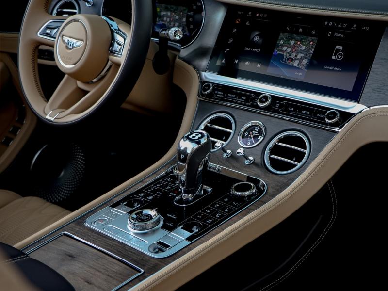 Image BENTLEY CONTINENTAL GTC Azure V8 Hybrid 4.0 680ch