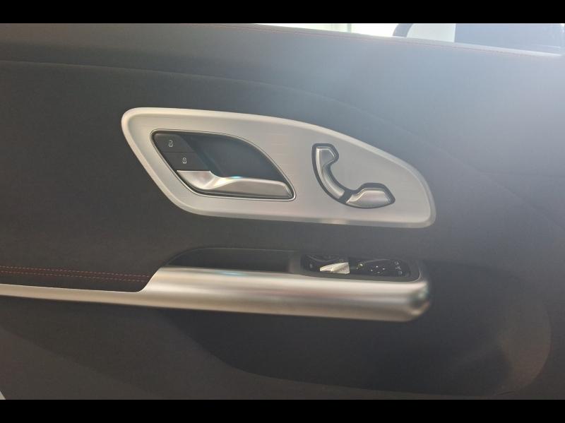 Image MERCEDES-BENZ CLA 200 183ch AMG Line 8G-eDCT