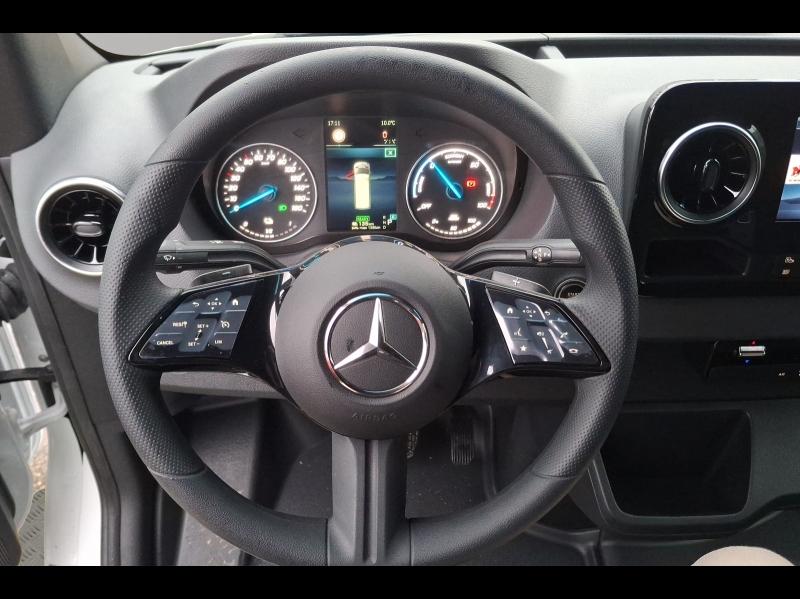 Image MERCEDES-BENZ Sprinter Fg 320 eSprinter 43 3T5 Pro