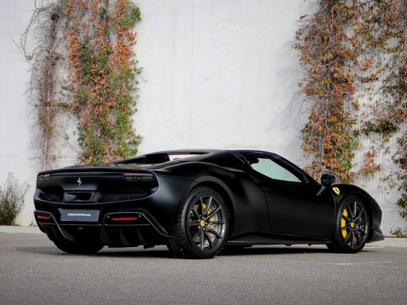 Image FERRARI 296 GTS