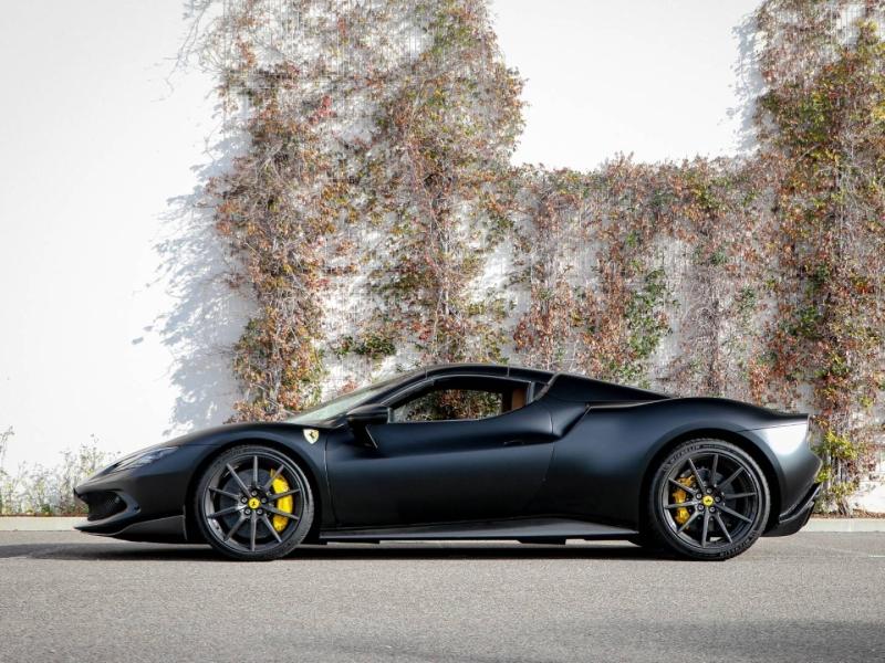 Image FERRARI 296 GTS