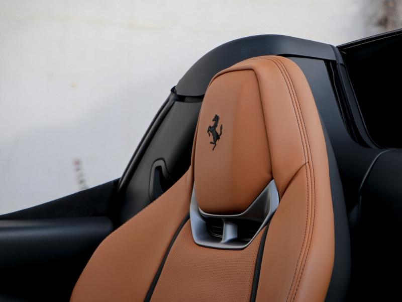 Image FERRARI 296 GTS