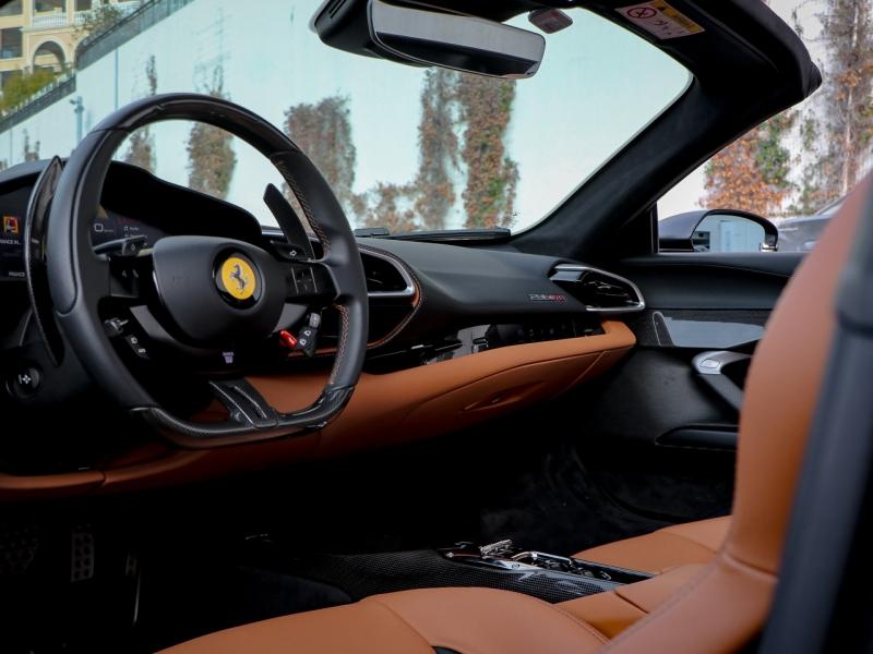 Image FERRARI 296 GTS