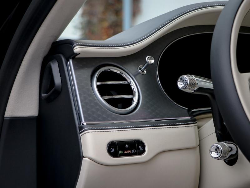 Image BENTLEY Flying Spur V8 Hybrid 4.0 680ch