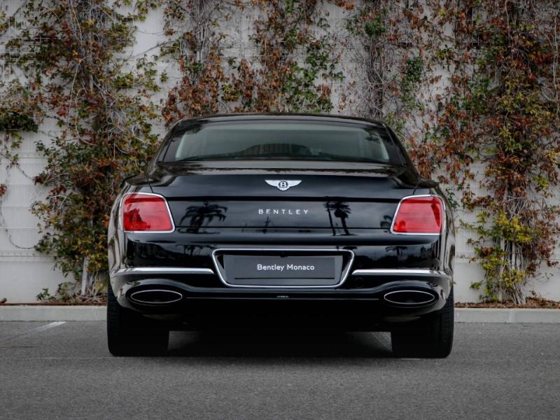 Image BENTLEY Flying Spur V8 Hybrid 4.0 680ch