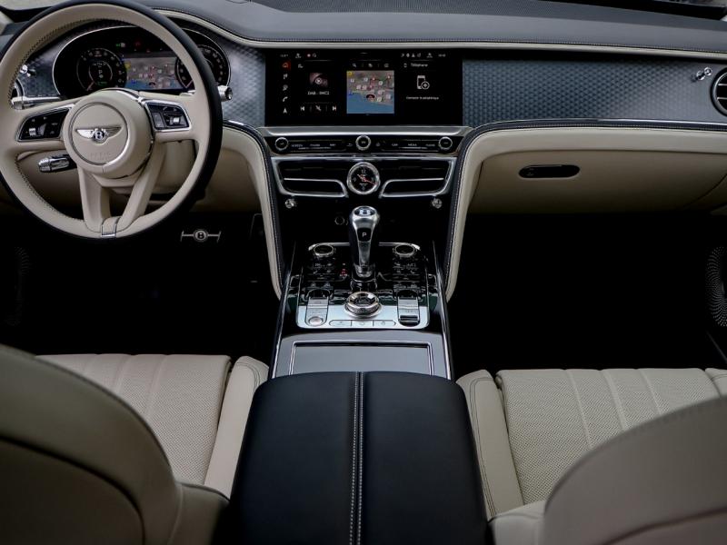 Image BENTLEY Flying Spur V8 Hybrid 4.0 680ch
