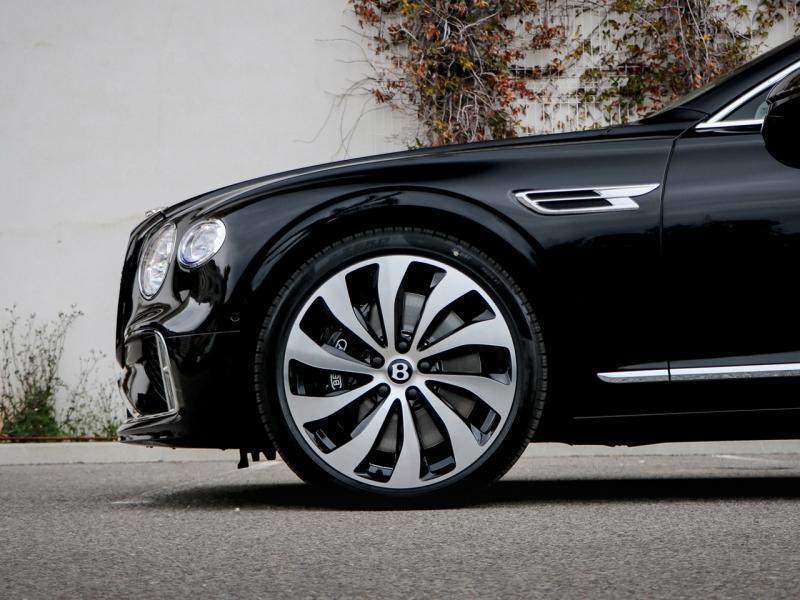 Image BENTLEY Flying Spur V8 Hybrid 4.0 680ch