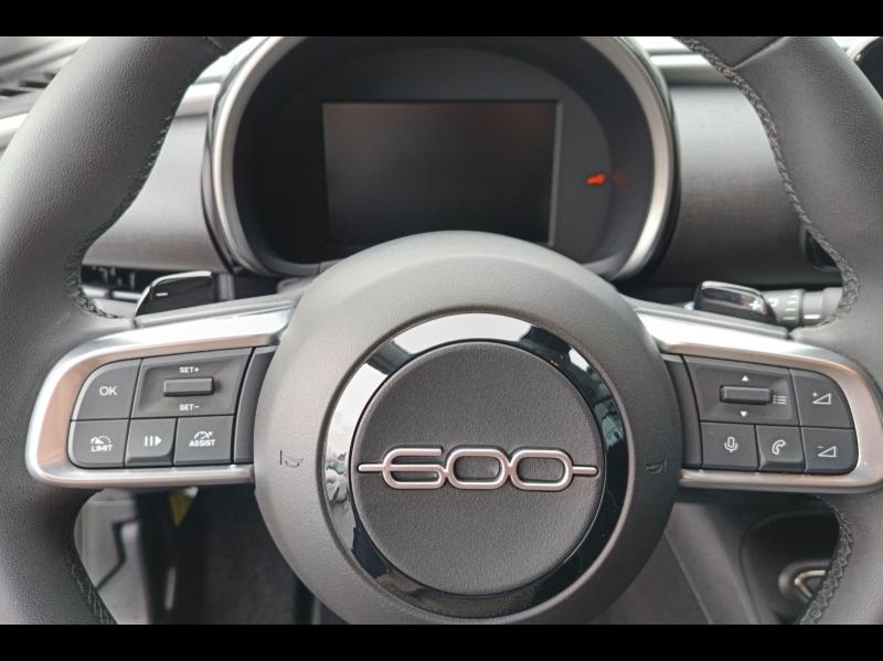 Image FIAT 600 1.2 Hybrid 100ch Pack Confort DCT6