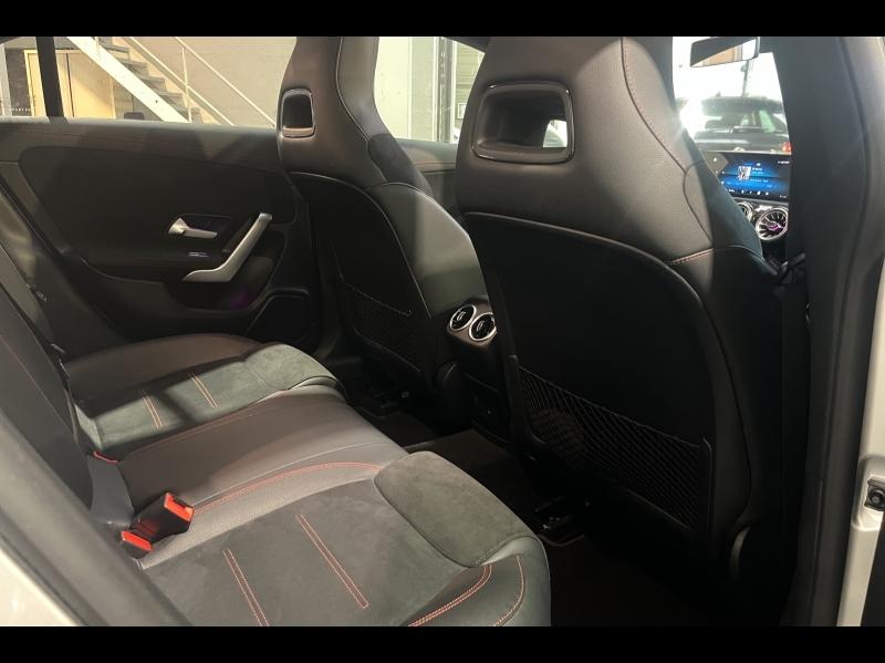 Image MERCEDES-BENZ CLA 200 d 150ch AMG Line 8G-DCT 8cv