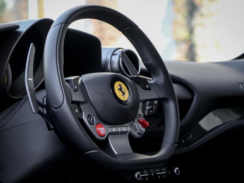 Image FERRARI F8 TRIBUTO