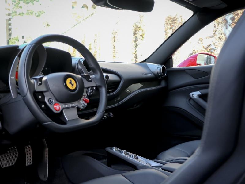 Image FERRARI F8 TRIBUTO