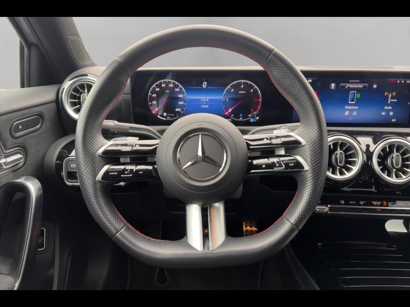 Image MERCEDES-BENZ Classe A Berline 200 d 150ch AMG Line 8G-DCT