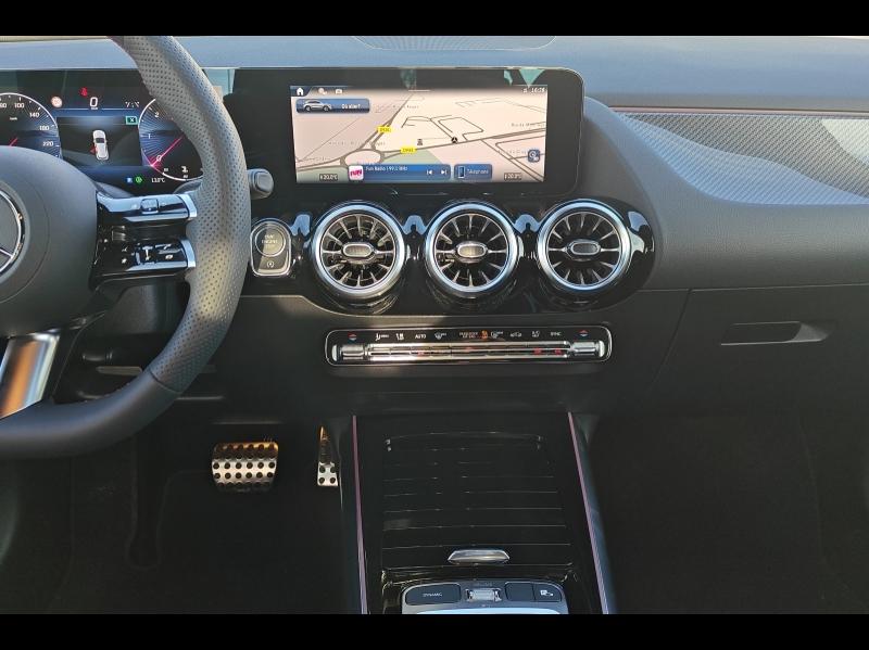 Image MERCEDES-BENZ GLA 180 d 116ch AMG Line 8G-DCT