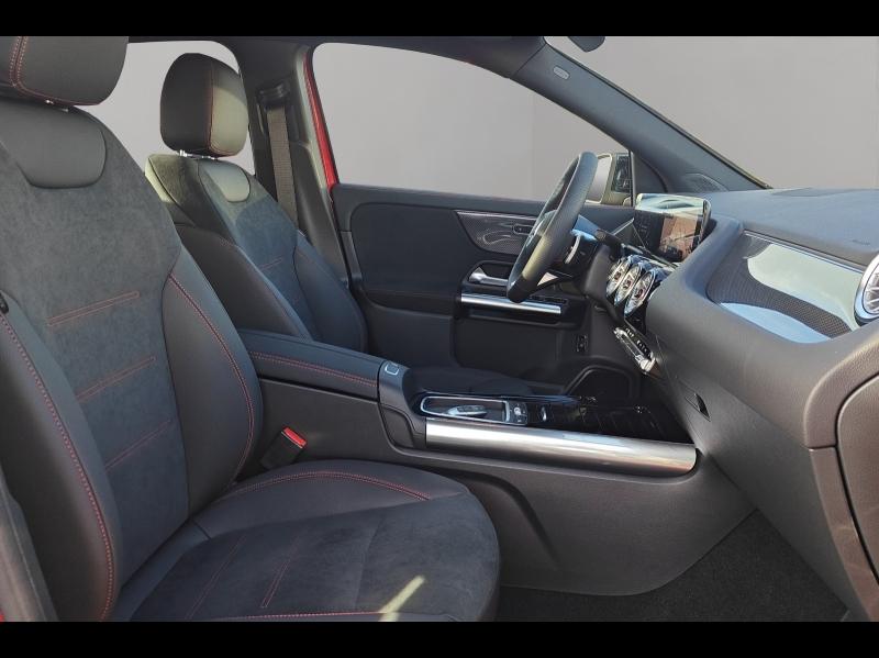 Image MERCEDES-BENZ GLA 180 d 116ch AMG Line 8G-DCT