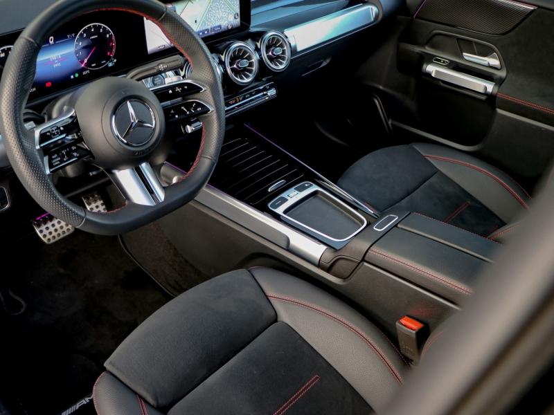 Image MERCEDES-BENZ GLB 180 136ch AMG Line 7G-DCT