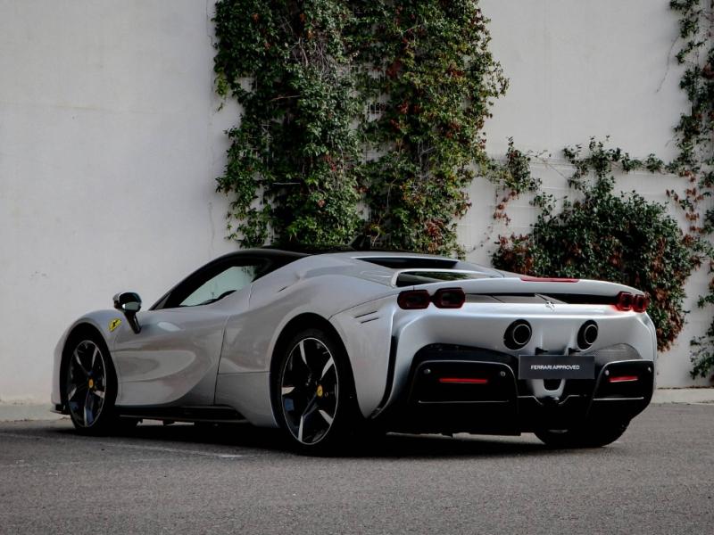 Image FERRARI SF90 STRADALE Coupé