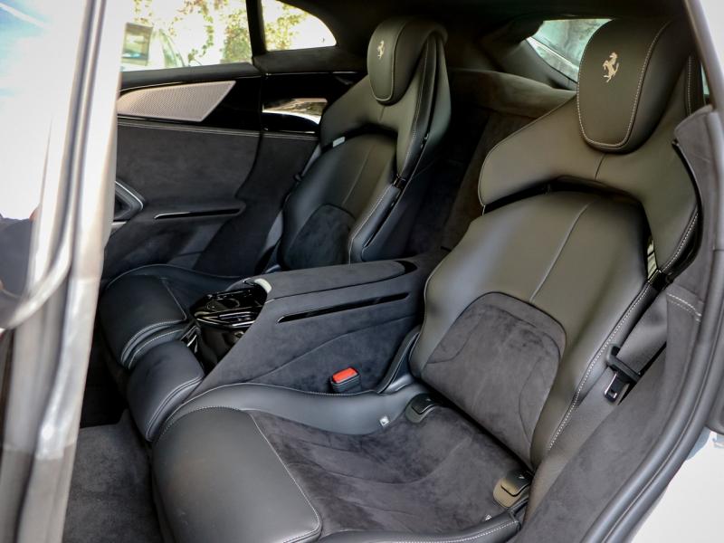 Image FERRARI PUROSANGUE -