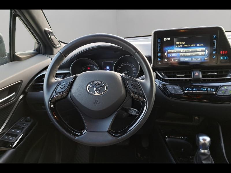 Image TOYOTA C-HR 122h Dynamic 2WD E-CVT