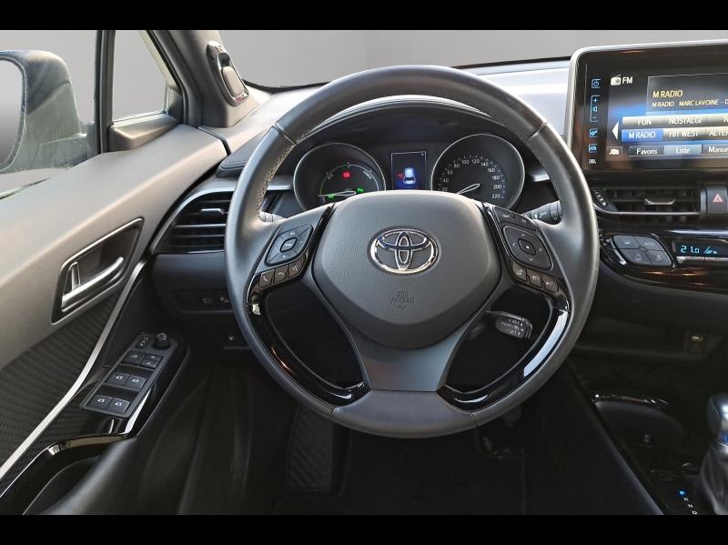 Image TOYOTA C-HR 122h Dynamic 2WD E-CVT