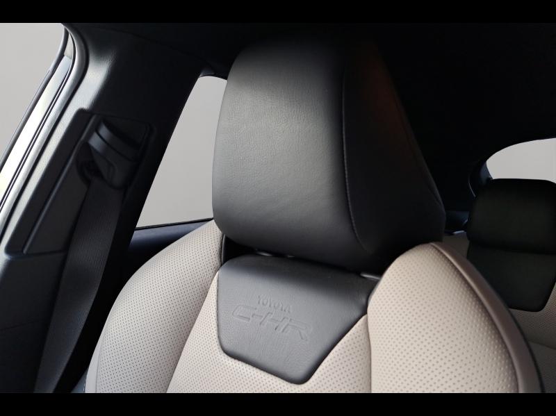 Image TOYOTA C-HR 122h Dynamic 2WD E-CVT