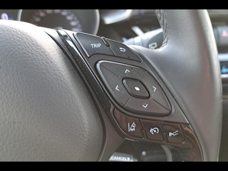 Image TOYOTA C-HR 122h Dynamic 2WD E-CVT