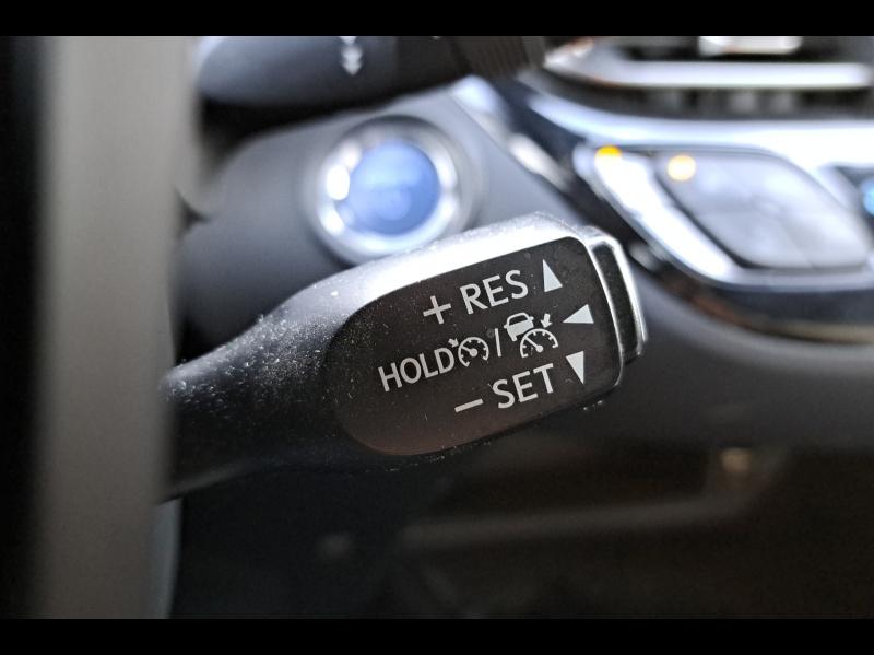 Image TOYOTA C-HR 122h Dynamic 2WD E-CVT