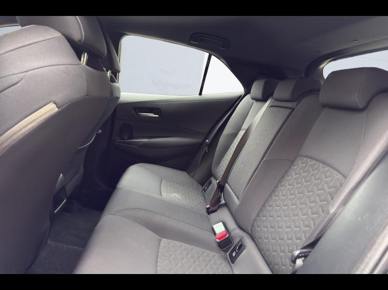 Image TOYOTA Corolla 122h Dynamic Business + Stage Hybrid Academy MY21