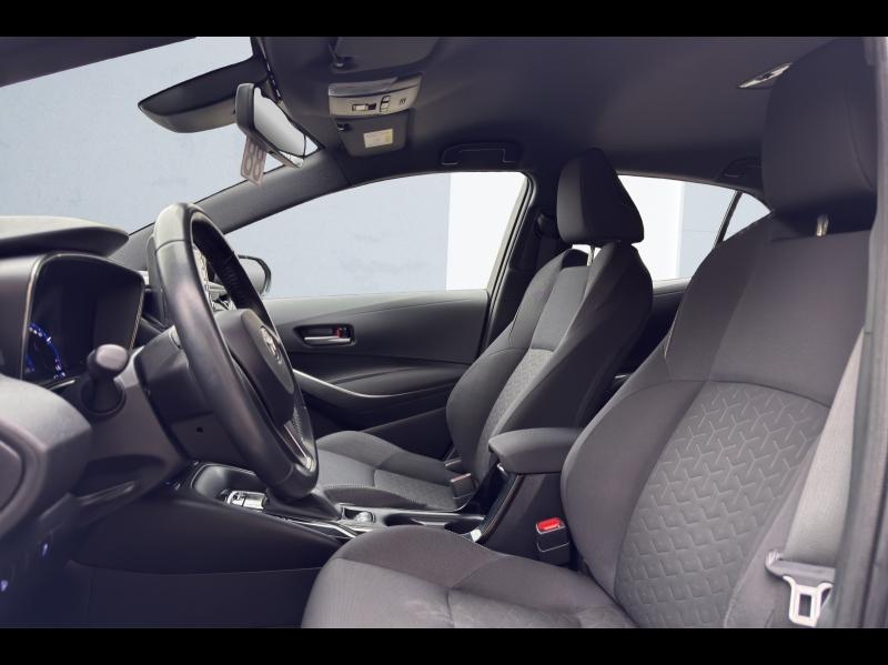 Image TOYOTA Corolla 122h Dynamic Business + Stage Hybrid Academy MY21