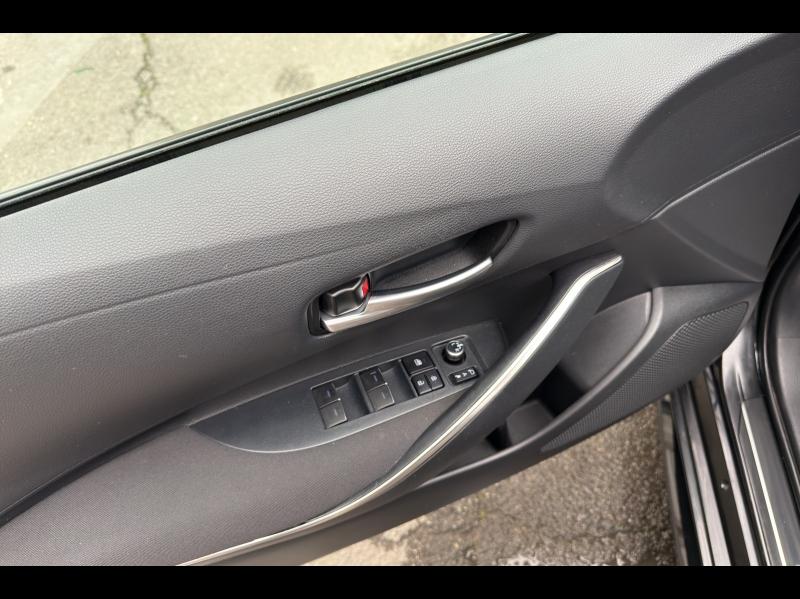 Image TOYOTA Corolla 122h Dynamic Business + Stage Hybrid Academy MY21