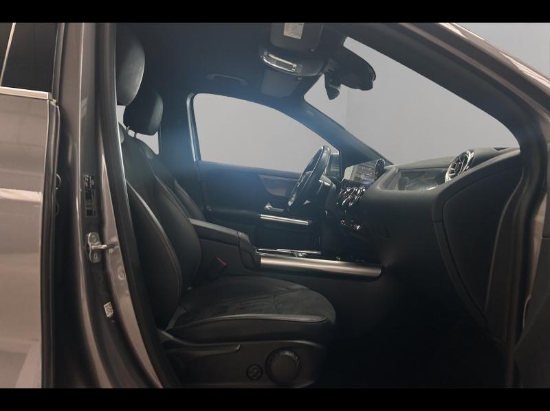 Image MERCEDES-BENZ GLA 200 d 150ch AMG Line 8G-DCT