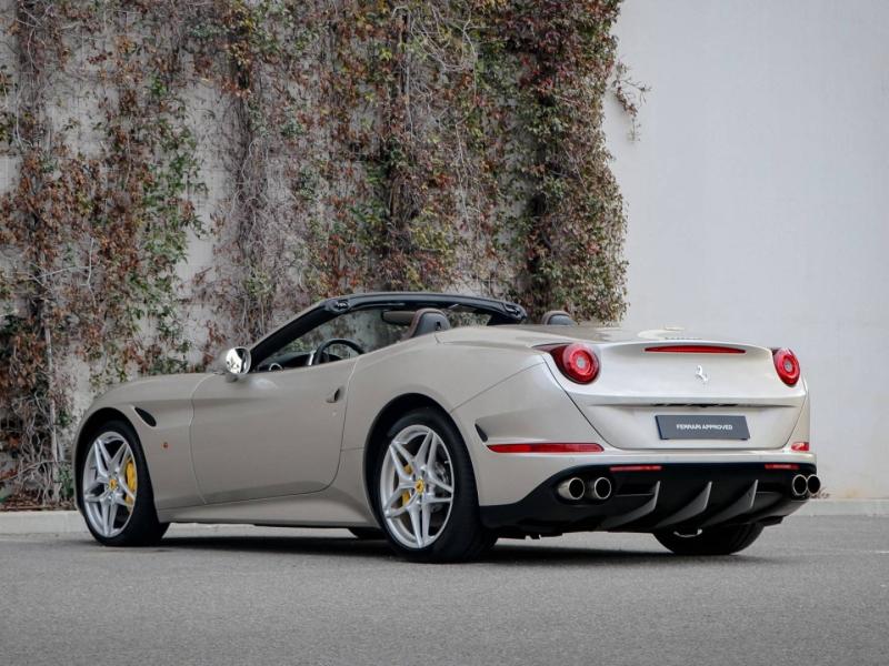Image FERRARI CALIFORNIA T