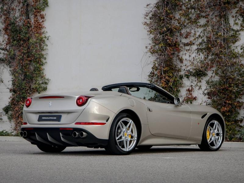 Image FERRARI CALIFORNIA T