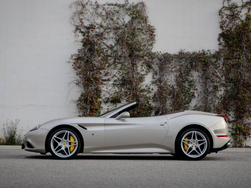 Image FERRARI CALIFORNIA T