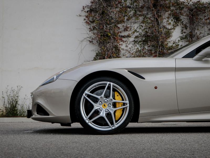 Image FERRARI CALIFORNIA T