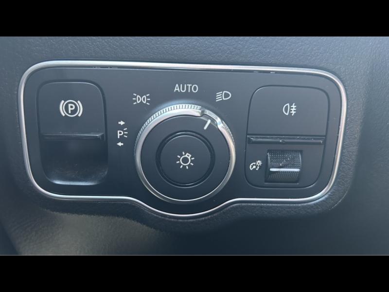 Image MERCEDES-BENZ GLA 200 163ch Progressive Line 7G-DCT