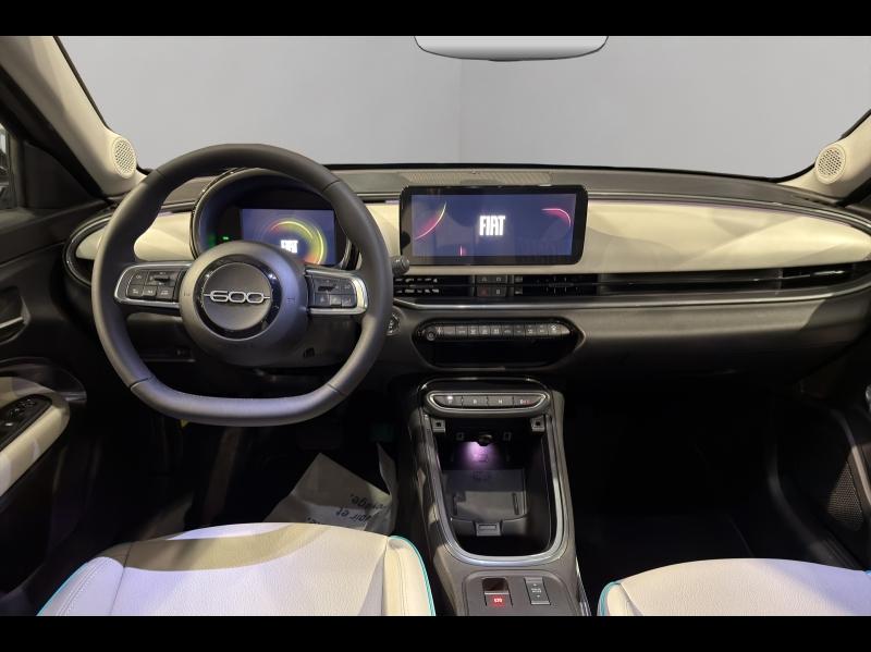 Image FIAT 600 e 156ch 54kWh La Prima