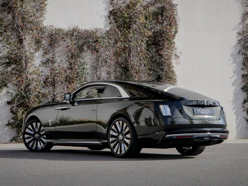 Image ROLLS-ROYCE Spectre SILVER BADGE