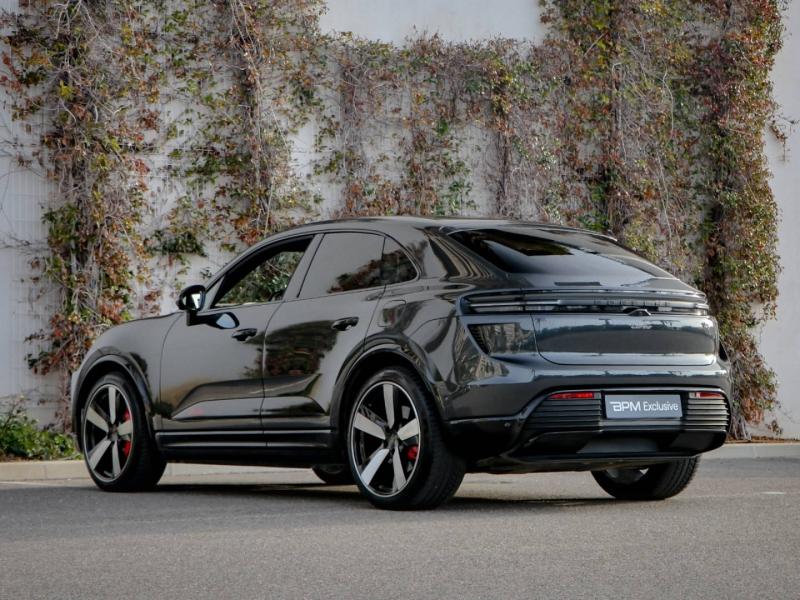 Image PORSCHE Macan 639ch Turbo MY25