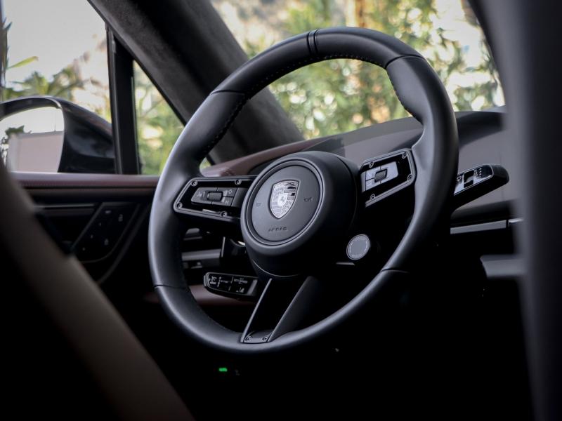 Image PORSCHE Macan 639ch Turbo MY25