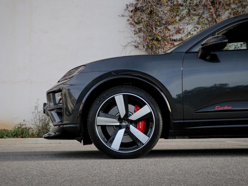 Image PORSCHE Macan 639ch Turbo MY25